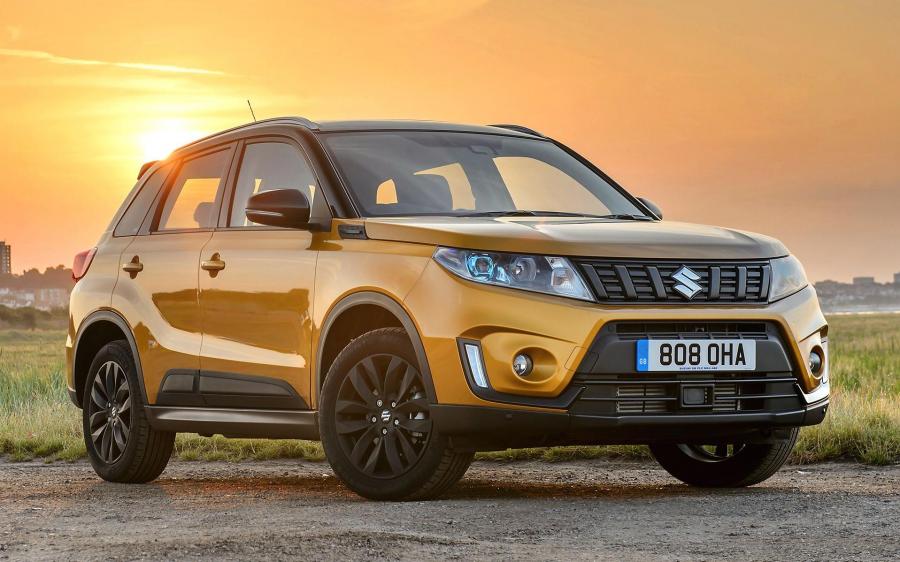 Suzuki Vitara SZ5 with Accessories (UK) '2019